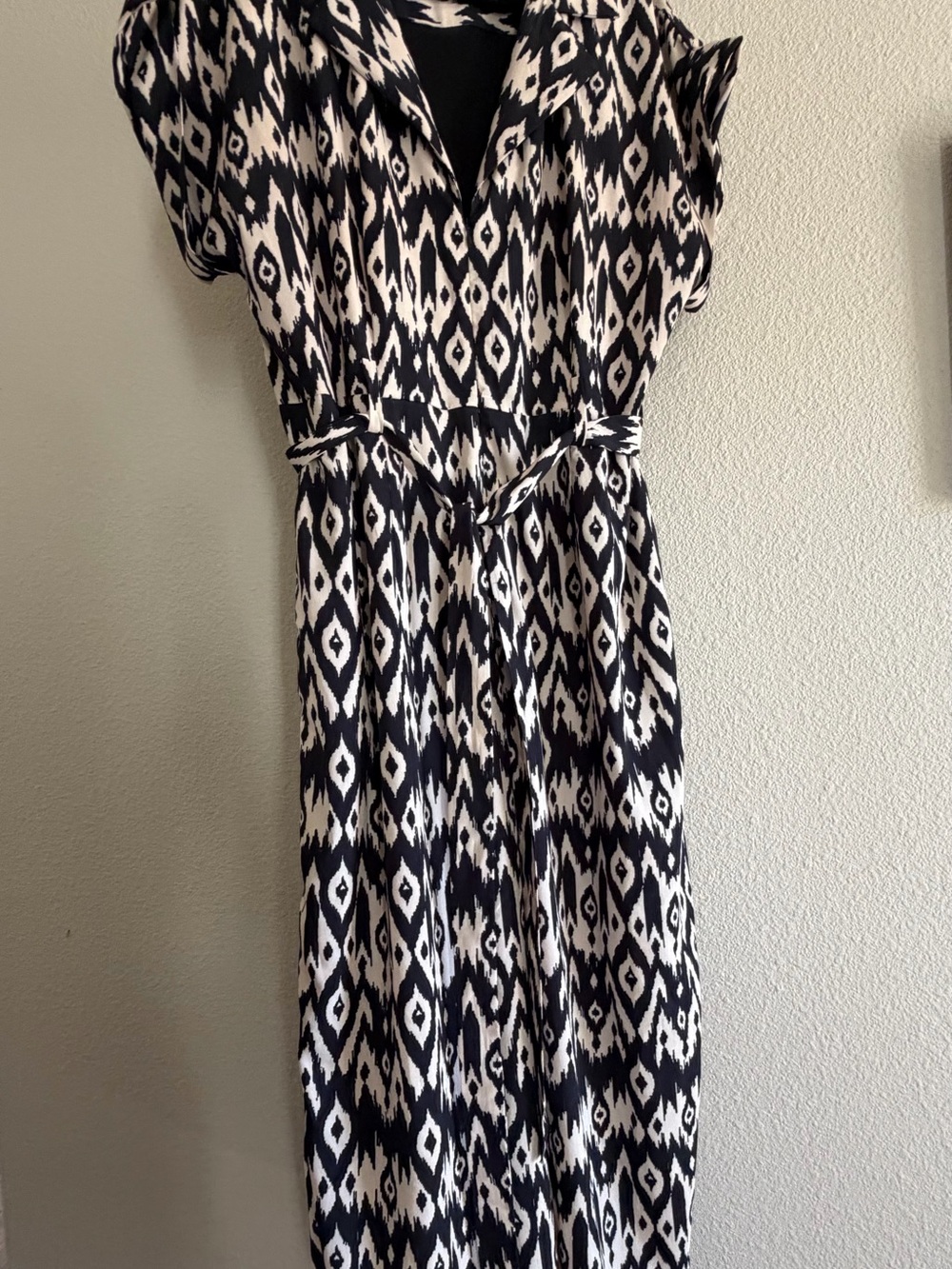 eshakti Black and White Ikat Print Jumpsuit with front zipper and sash